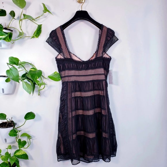 New $250 FREE PEOPLE Black Nude Lace Party Dress 2 - Picture 10 of 16